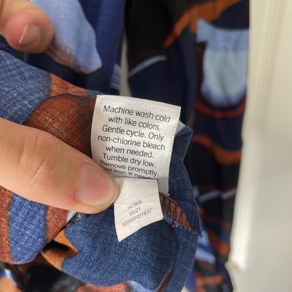 Nine West long sleeve v neck button up navy blue black red blouse shirt sz XS - Picture 6 of 17